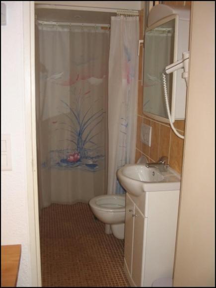 Location Villa Et Studios Roquebrune-sur Argens Δωμάτιο φωτογραφία